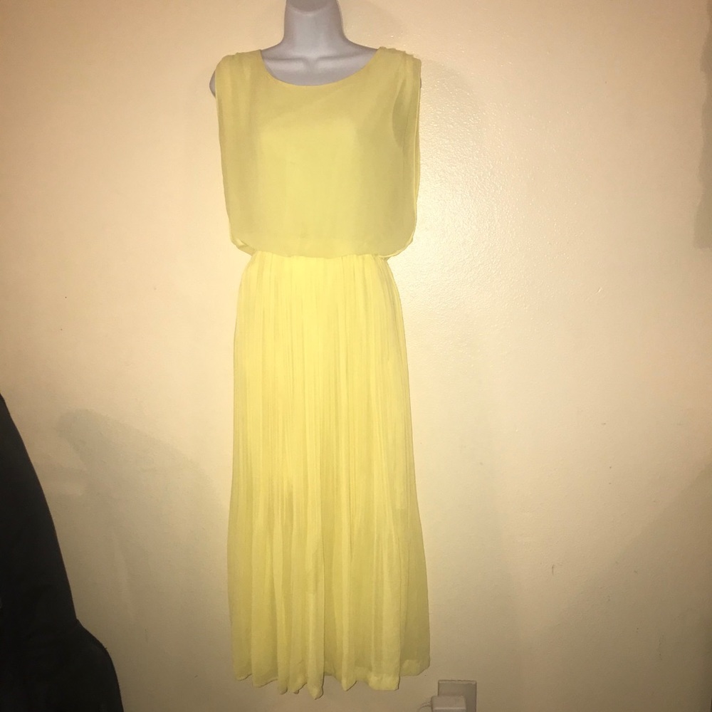 Cotton Flower Yellow pleated dress Sz S